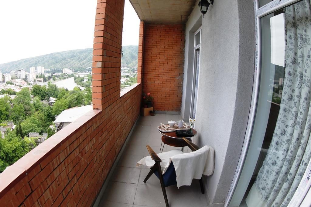 My House Is Your Hotel Tbilissi Chambre photo